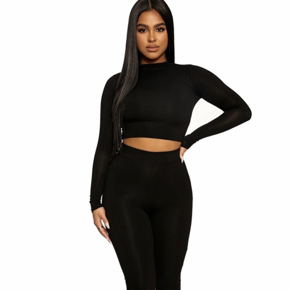Naked Wardrobe Classic NW Crop